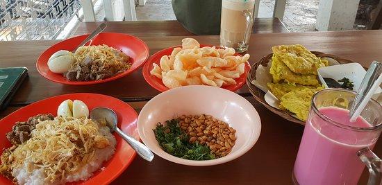 Bubur Ayam Mang Haji Oyo Tea